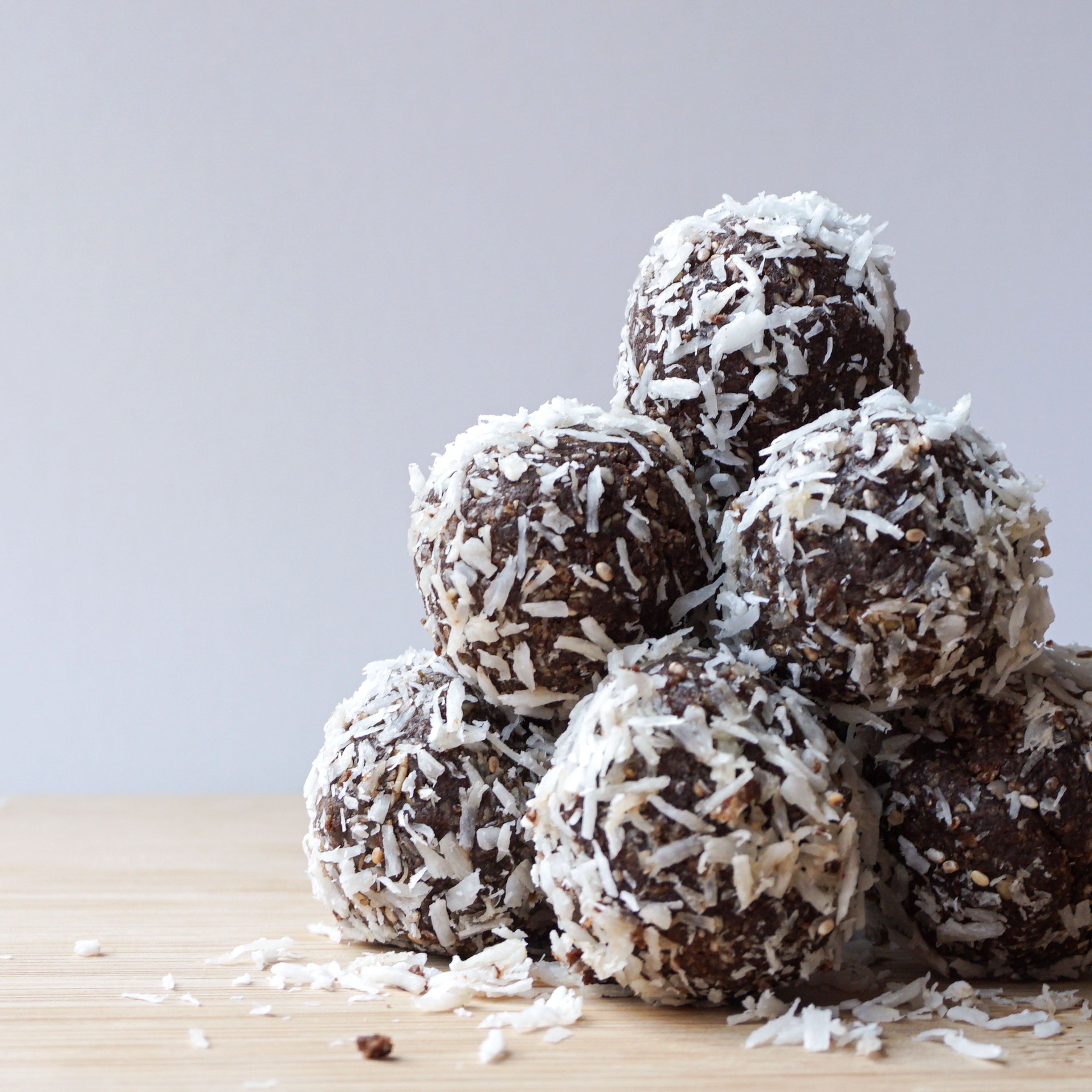 BROWNIE BLISS BALLS