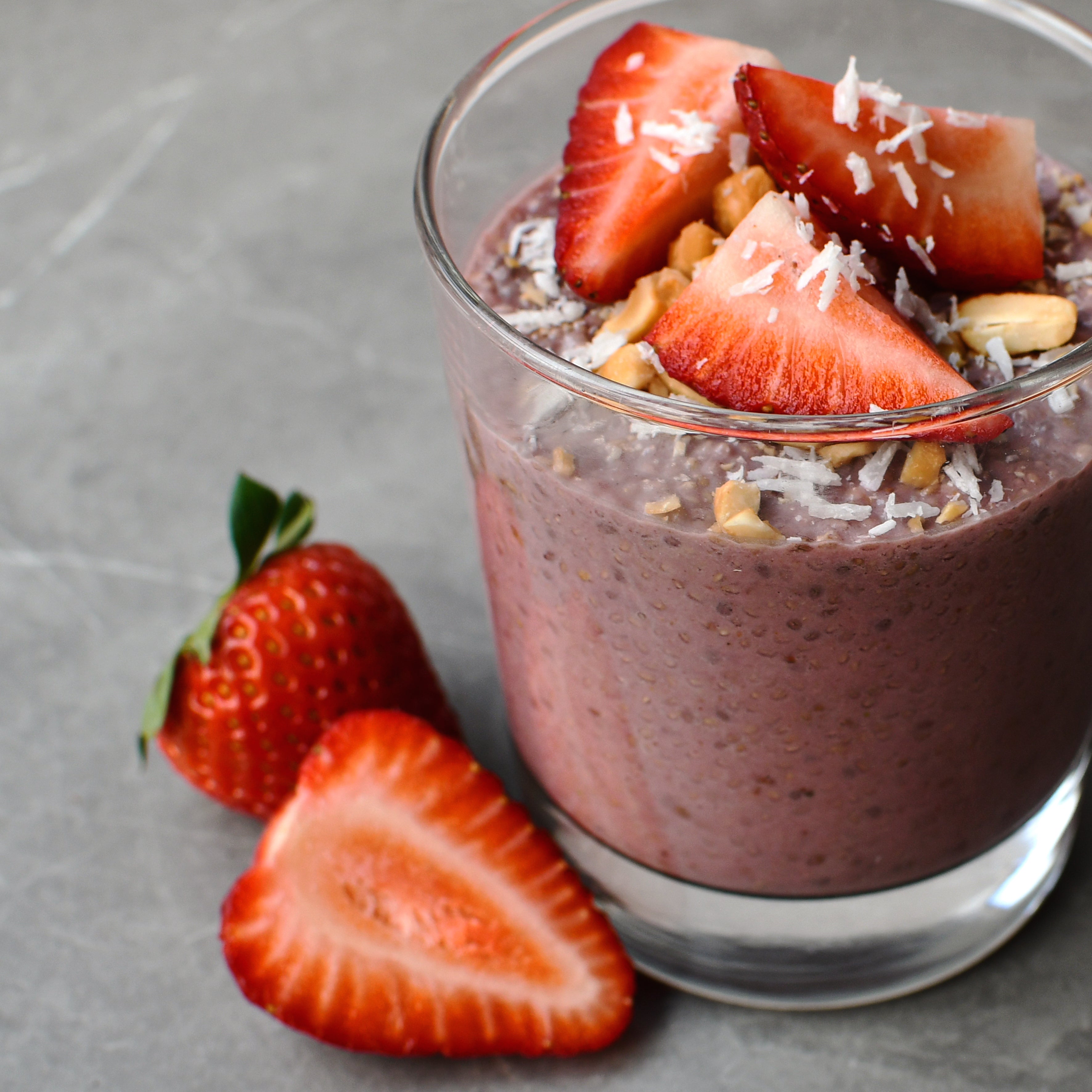 STRAWBERRY CHIA PUDDING