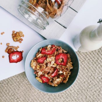 GRAINFREE GRANOLA & DIY ALMOND MILK