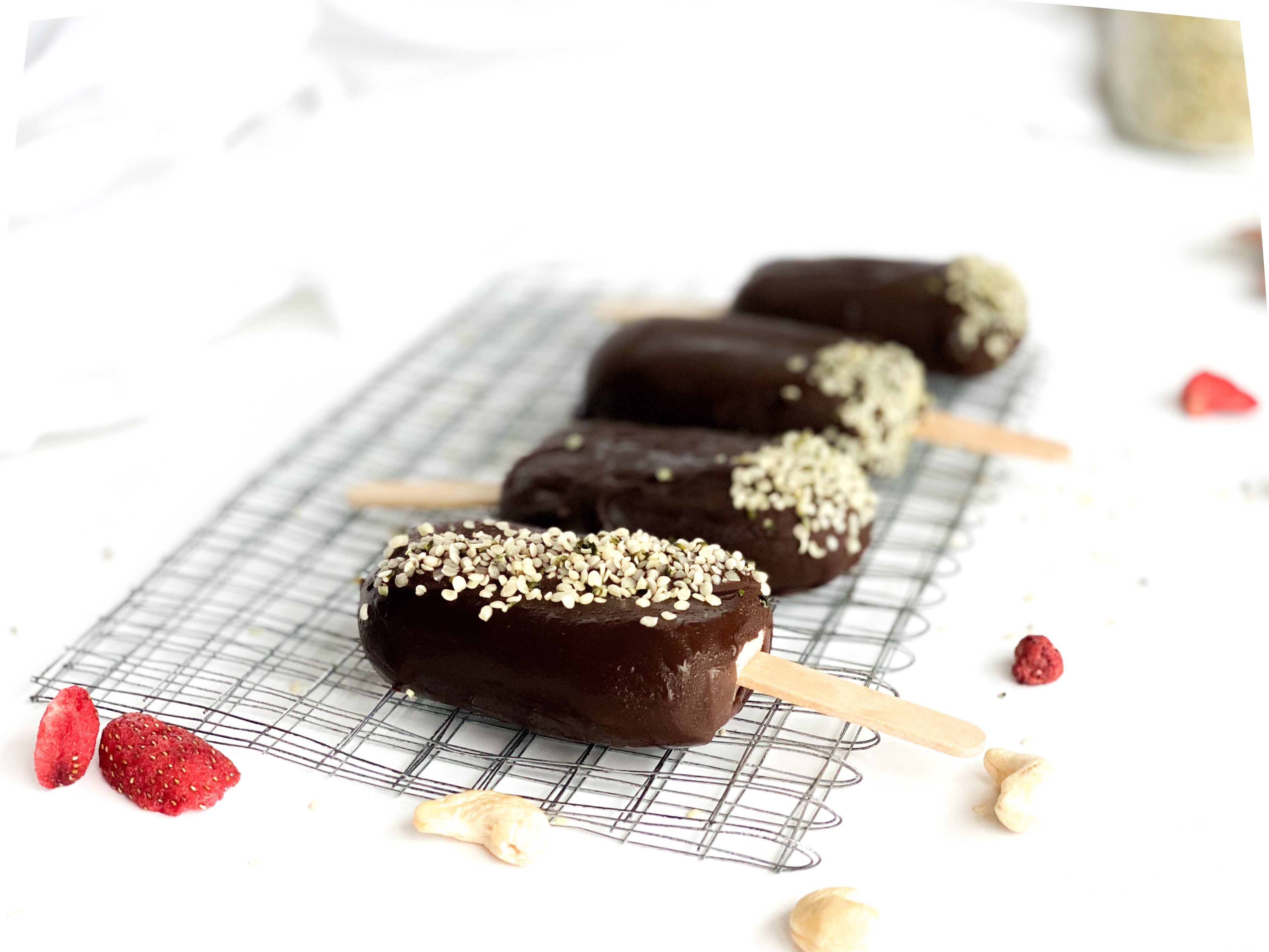 CHOCOLATE PROTEIN HEMPSEED ICE-CREAM