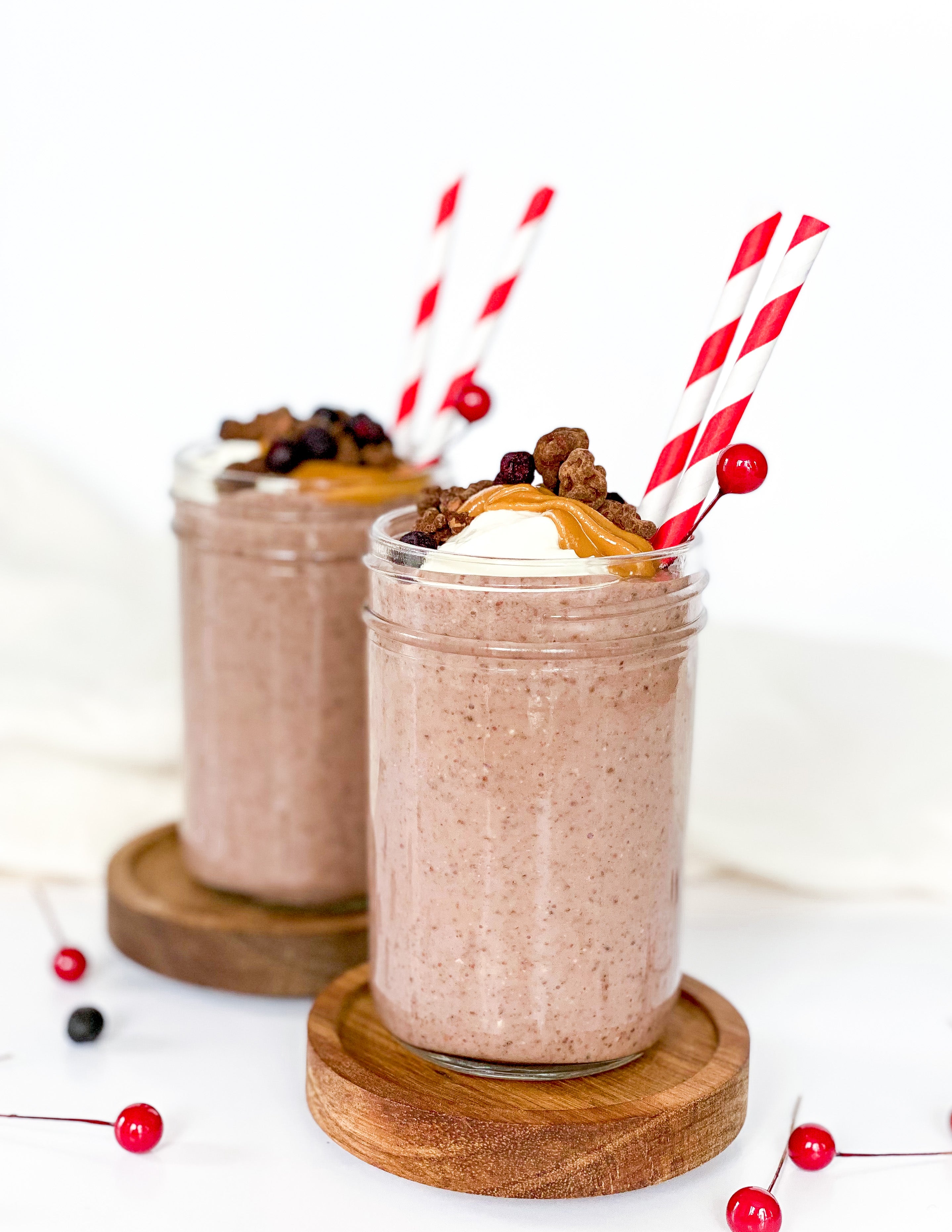 SANTA’S CINNAMON ROLL SMOOTHIE