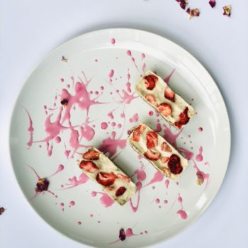 STRAWBERRY DREAM BARS