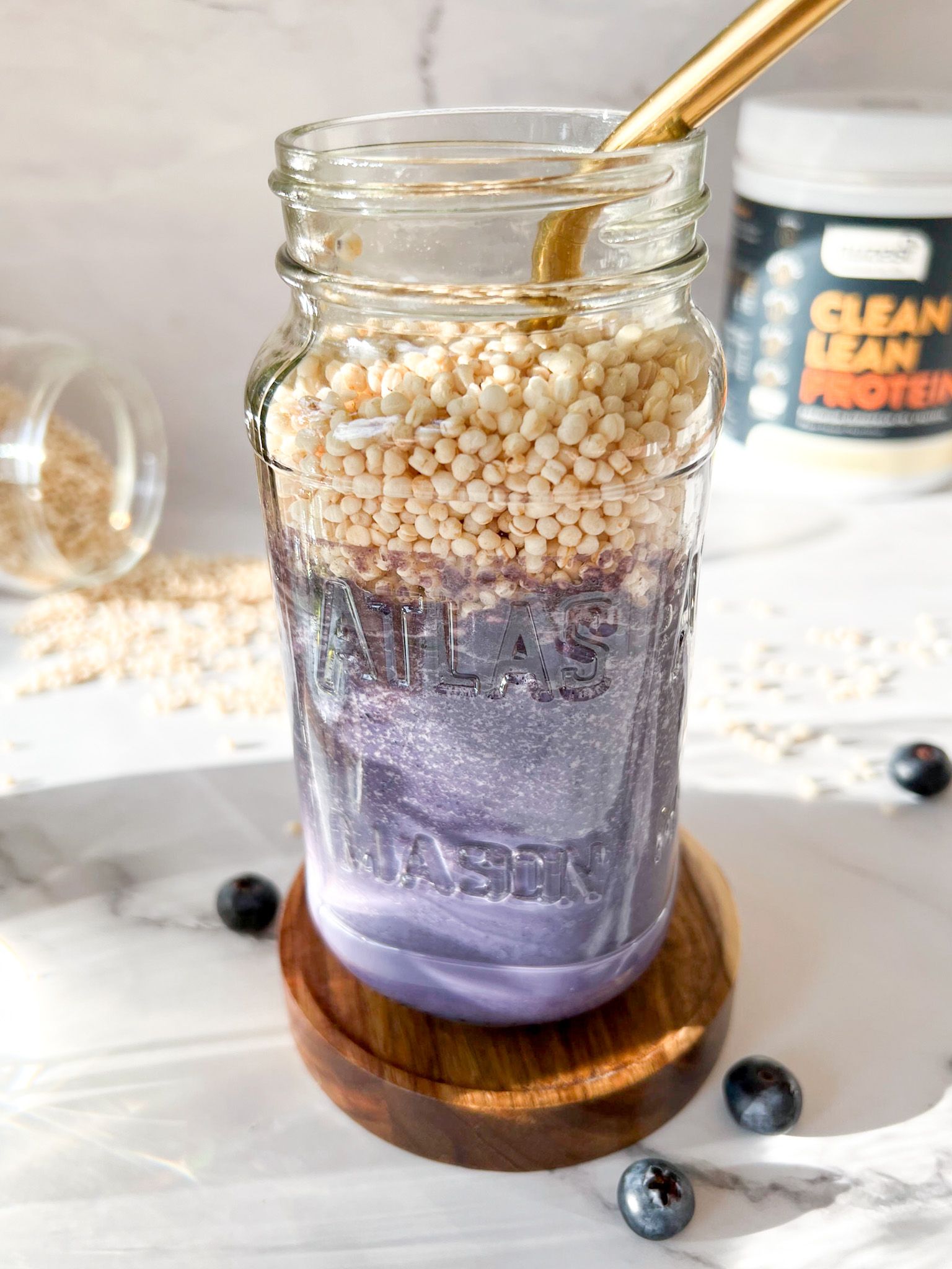 BLUEBERRIES AND CREAM SMOOTHIE