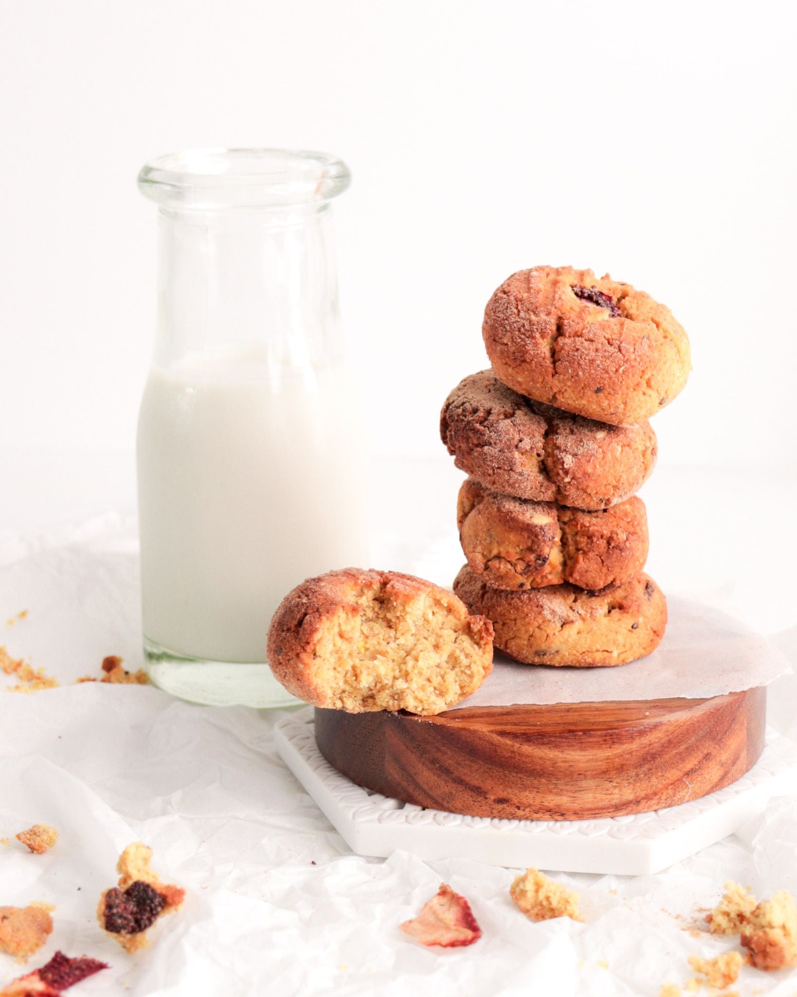 STRAWBERRY VANILLA ALMOND FLOUR COOKIES