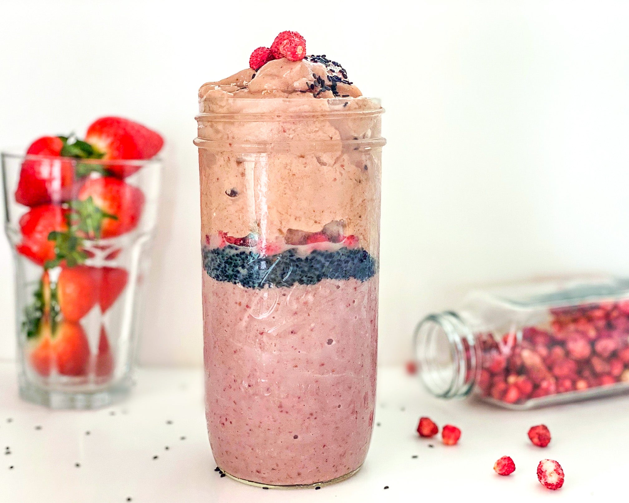 DOUBLE BERRY SMOOTHIE