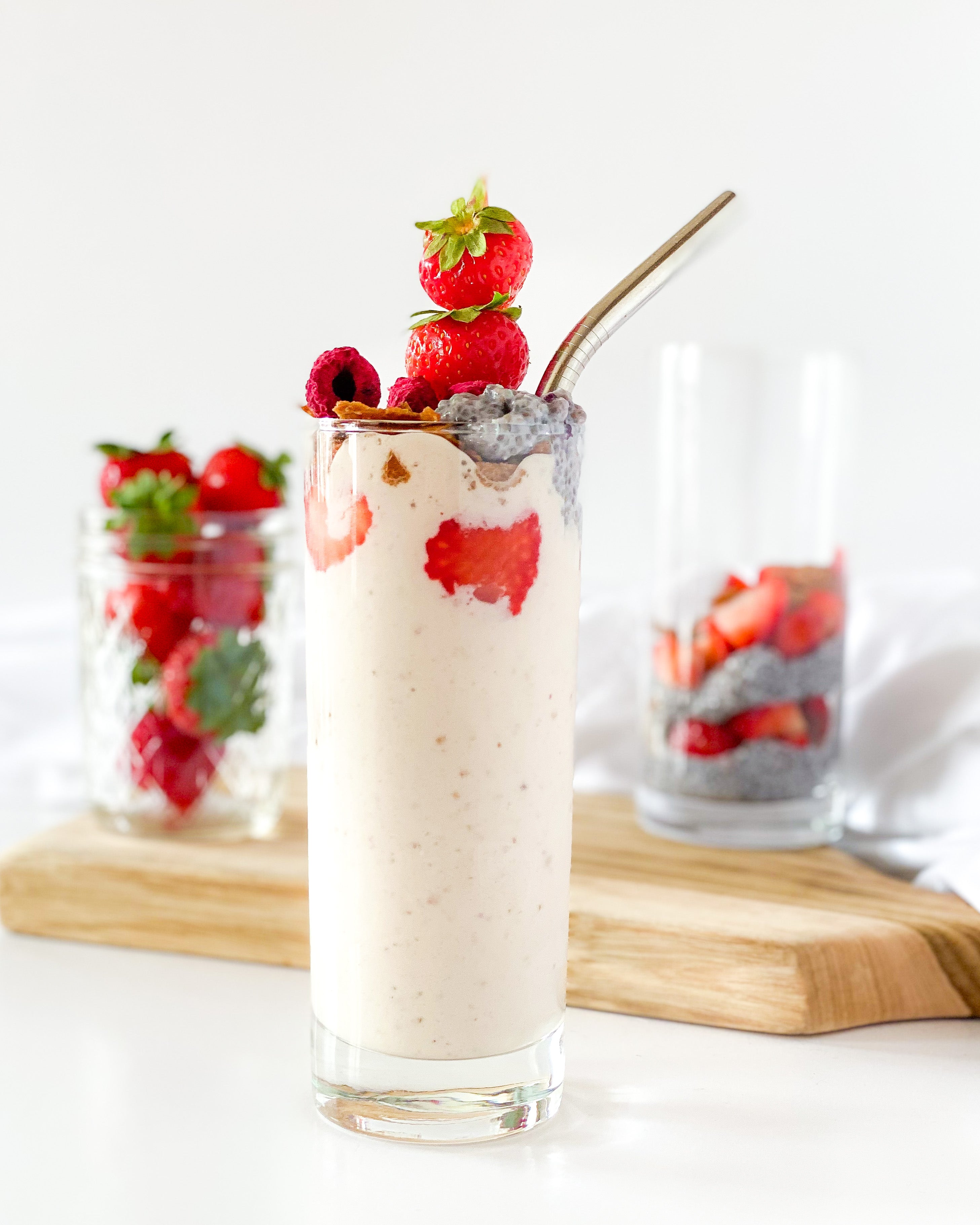 GRAIN FREE CRISPY CERIAL SMOOTHIE WITH CHIA PUDDING