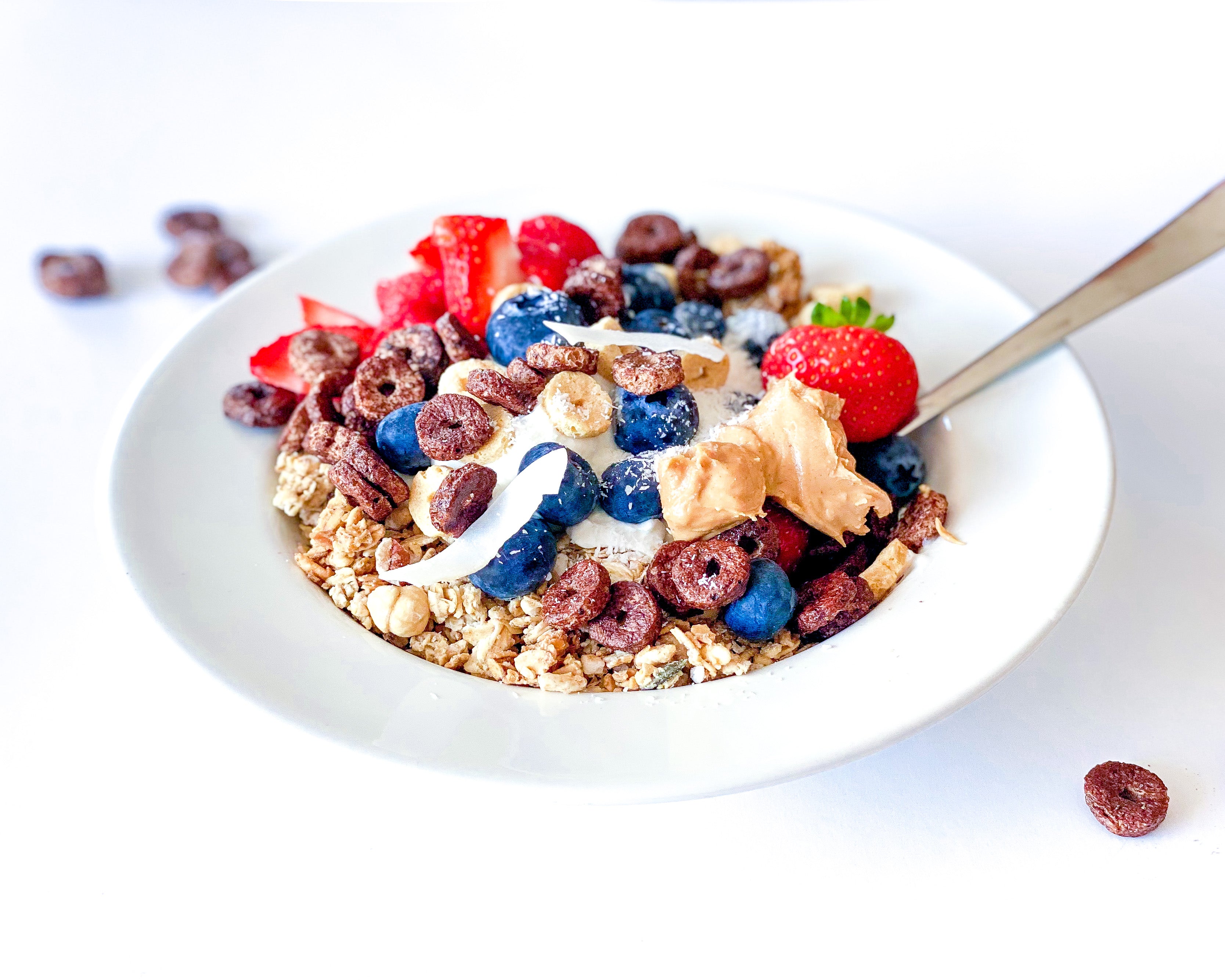 PROTEIN GRANOLA WITH M.A.D MILK