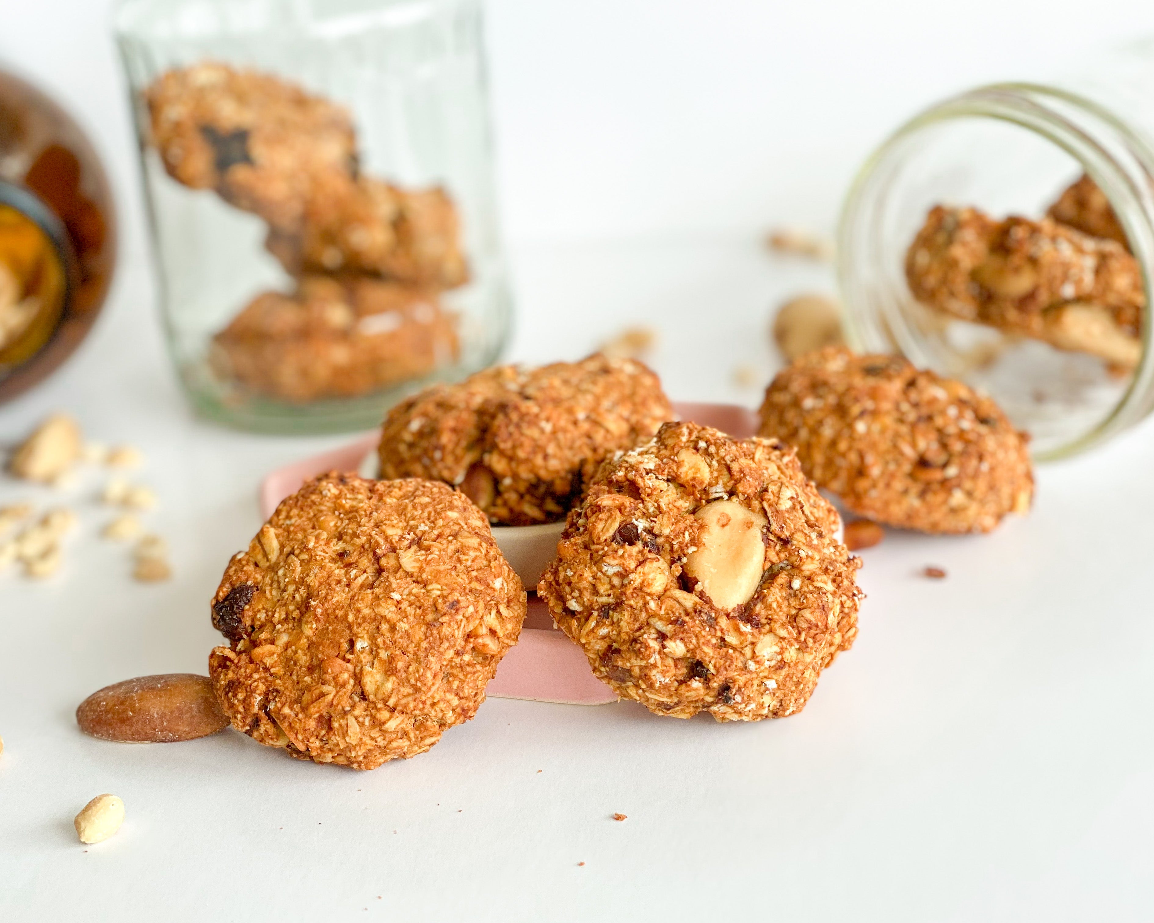 EASY OATMEAL PROTEIN COOKIES