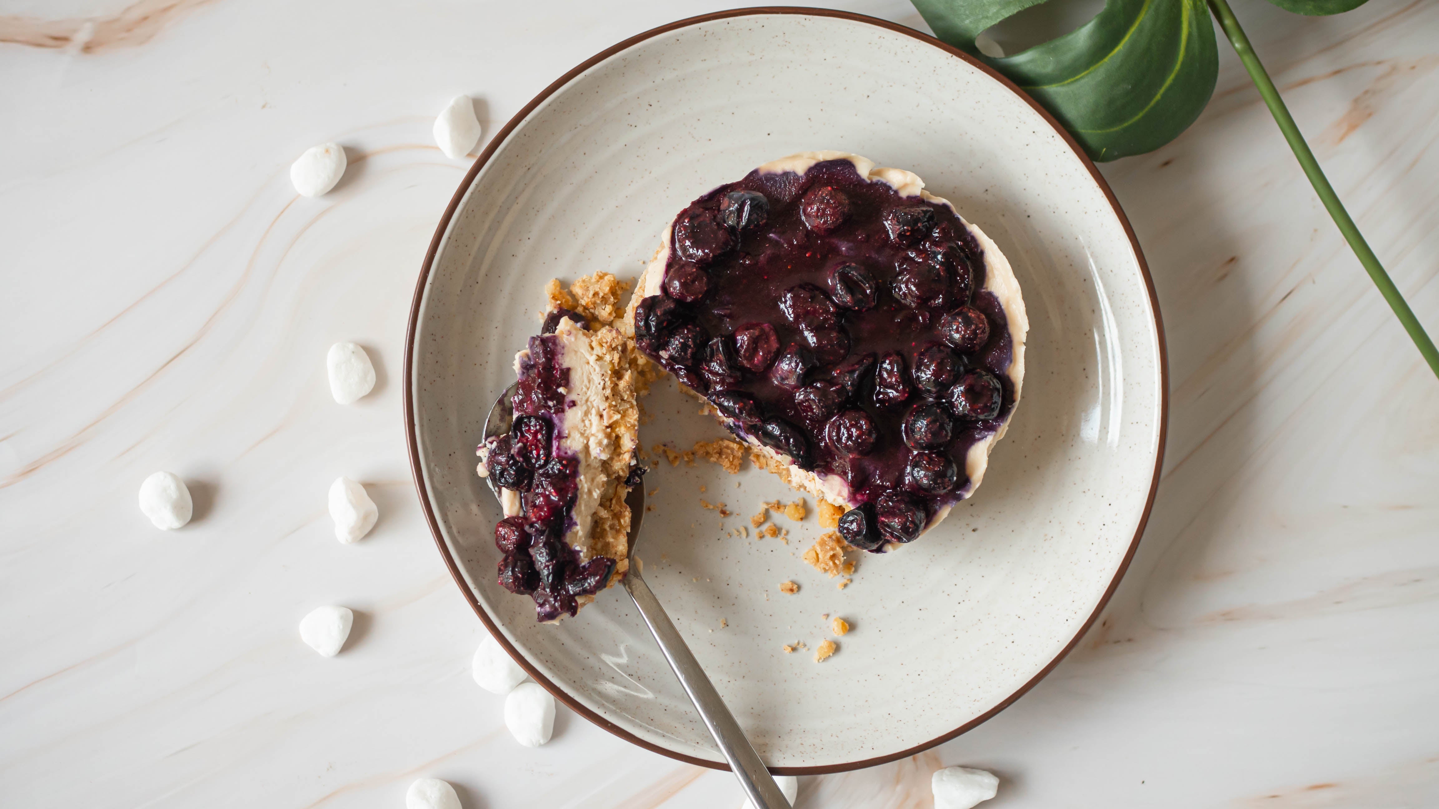 Single-Serve No-Bake Vegan Blueberry Cheesecake