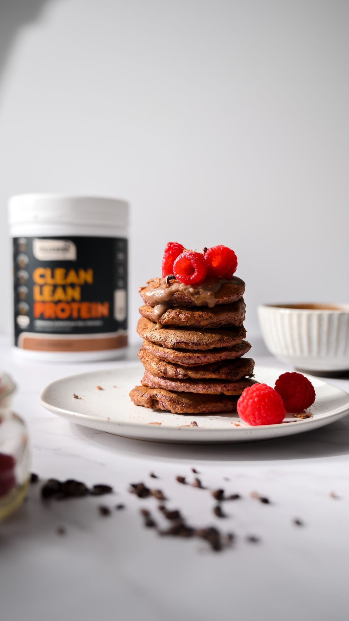 CINNAMON PANCAKES WITH CHOCOLATE PROTEIN MOUSSE
